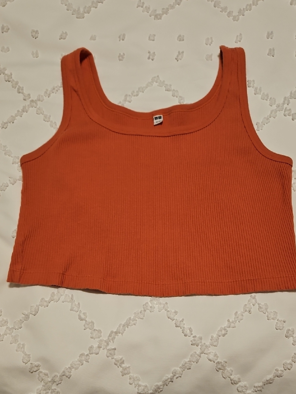 Uniqlo Cropped Tank Size XL